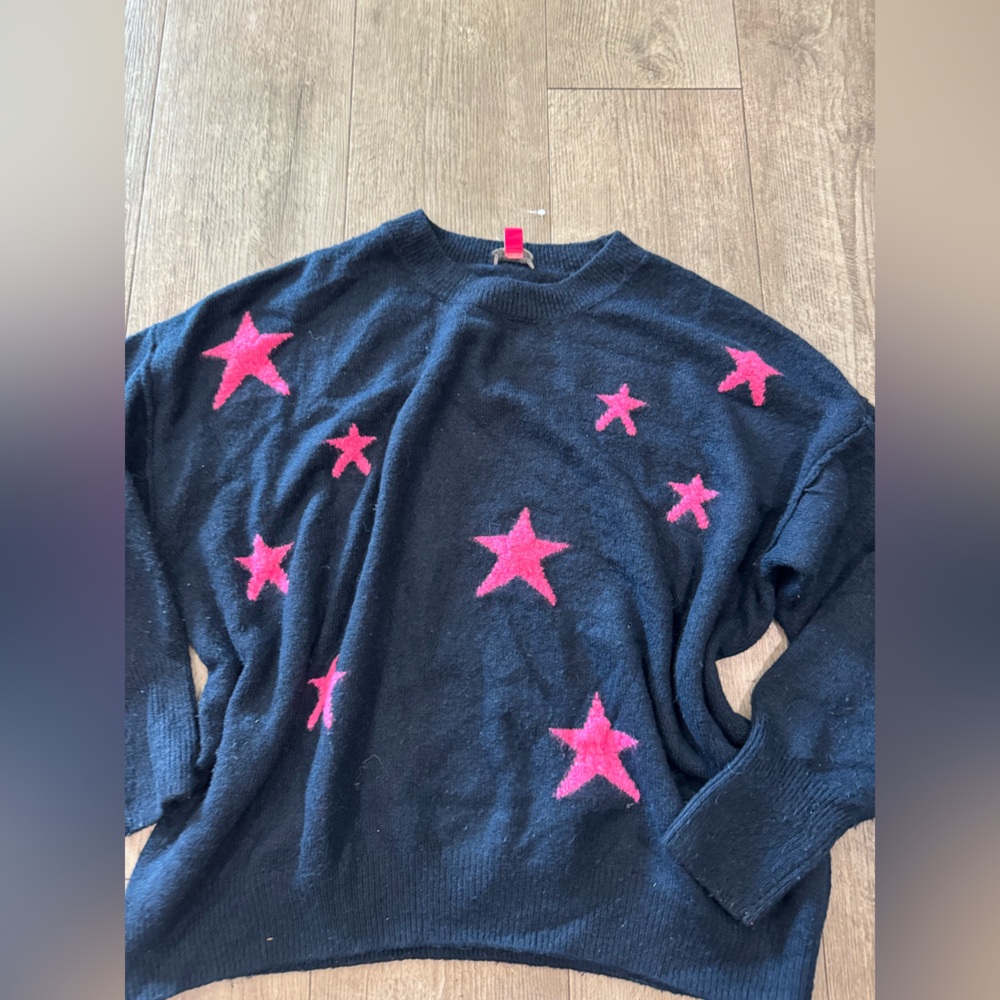 MALENITA🌻SOLD🌻Vince Camuto Navy Sweater with Pink Stars - Picture 10 of 10